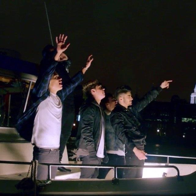 Free Follow, 
Follow my actual account @kiwiskians