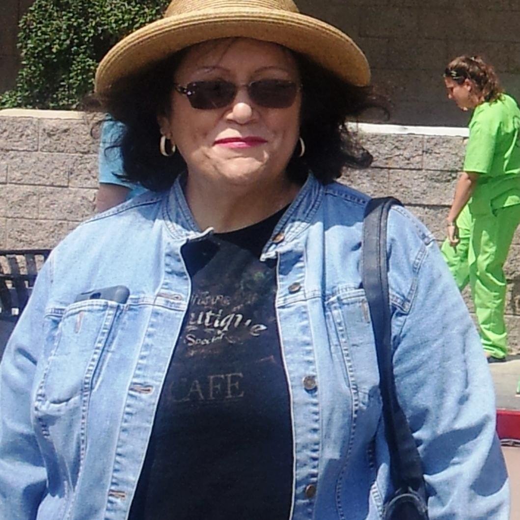 Student of the Bible...50+ Married Woman Loving Life!