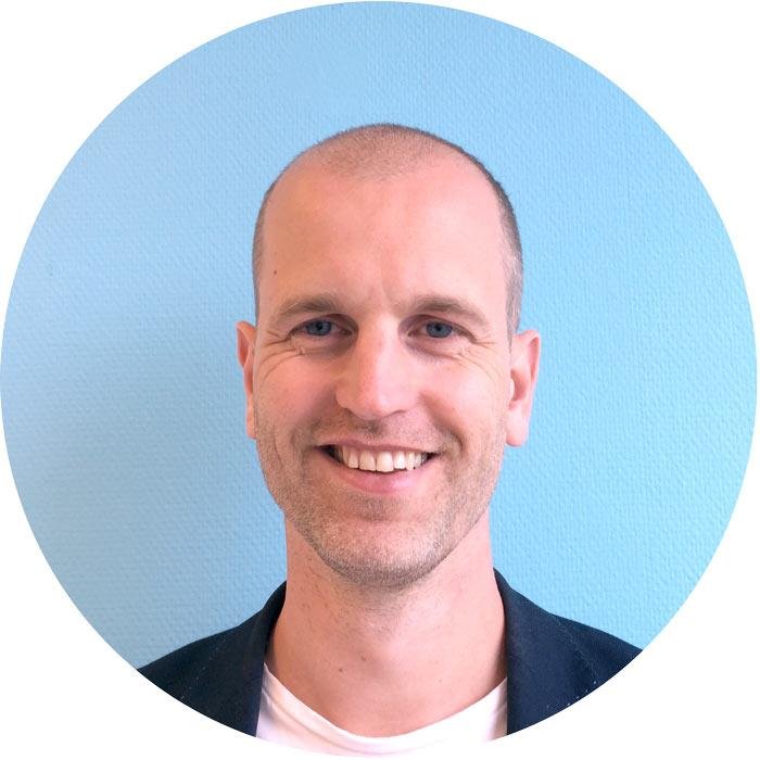 Waar zit de winst? - eigenzinnige kijk op bedrijfsvoering, beleid en de samenleving. Met TWAALF.nu als instrument.