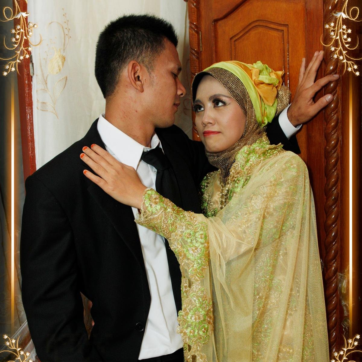 Masa Lalu Mu Milik Mu
Masa Lalu Ku Milik Ku
Masa Depan Milik Kita