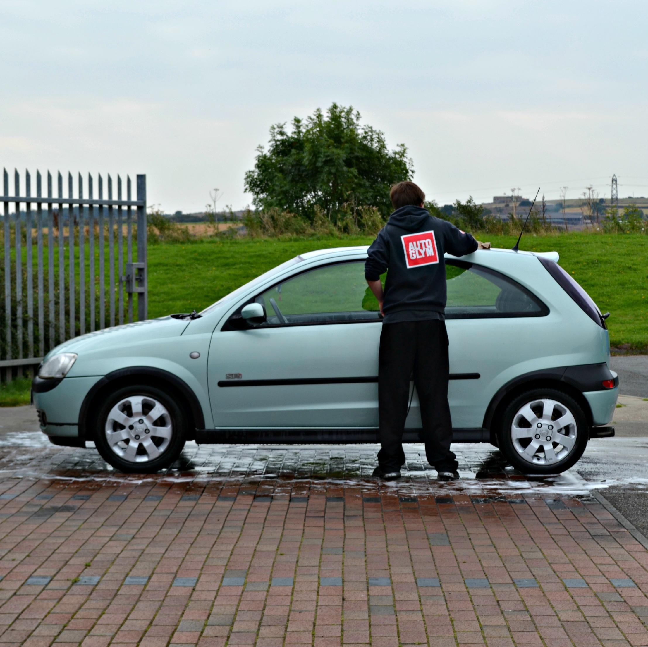 An AutoGlym approved valeting service revolutionising from basic car valeting, specialising in motorhomes, boats and sports cars. 01287 655408.