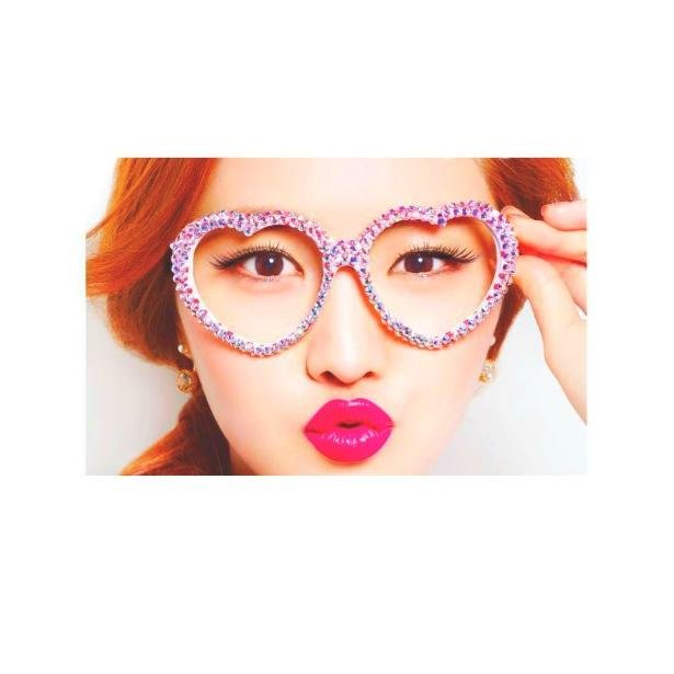 Son Na Eun (손나은) or people generally known as Naeun (나은) is member of South Korea girl group A Pink. Naeun was born in Seoul, South Korea on February 10, 1994
