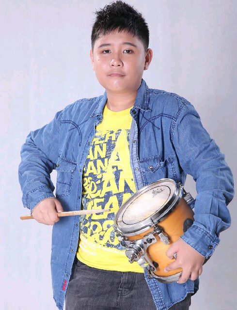 Hello this is official fanbase of nathanael gulo halomoan  aka @nathanguloimb  •VOTE ketik IMB (spasi) NATHAN kirim 3845