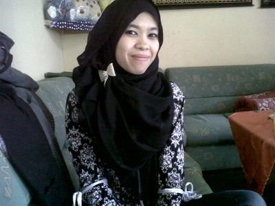 Aku harus sukses dan buktikan kepada mereka yg meghinaku (҂'̀O'́)9