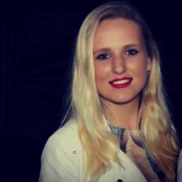 xKusIrisSmale's profile picture. 10'04'2013 ♡  ~17jaar - familie &'nd vrienden number #1 ♡