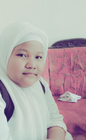 20 desember 1999  Semoga bisa jadi bidan/ perawat yg professional #aminn