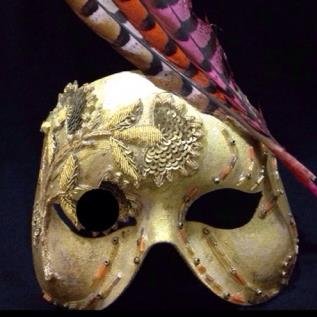 keikoshibata88's profile picture. KEIKO SHIBATA  衣装.仮面作家 臨床美術士 .Costume Tarot出版。VOGUE. LIV MOON、東京喰種 仮面提供.仮面取扱店 #仮面屋おもて