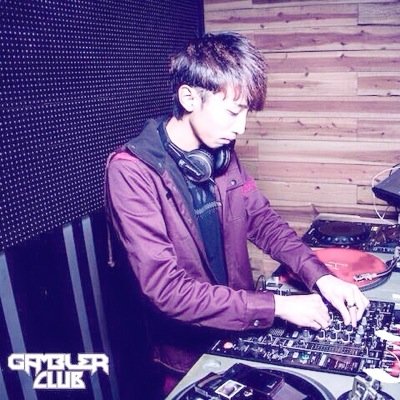 Facebook : DJMagic@hotmail.com.tw