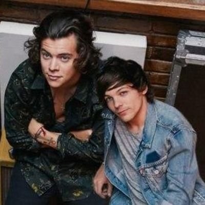 *Unapologetically addicted to @Louis_Tomlinson *Boy Directioner *Ships Larry *0/5