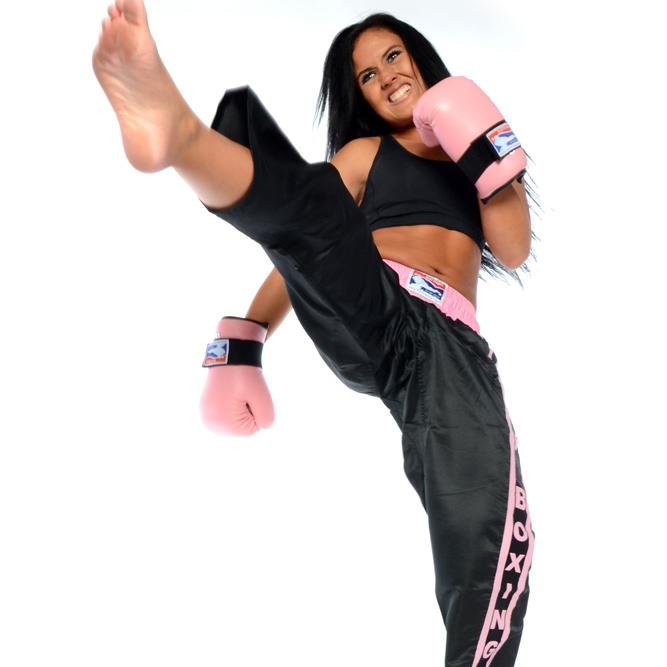 Matt Fiddes Ladies Only is a non contact kickboxing fitness class that will improve your muscle tone, and sculpt your body and help with weight loss.