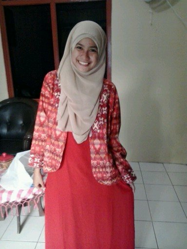 Jiai Fis UNJ | orang lain ga perlu tau apa masalah kita, yg perlu orang lain tau, kita bahagia, :D | sayang mama | @rivai_rivay | mention for follback