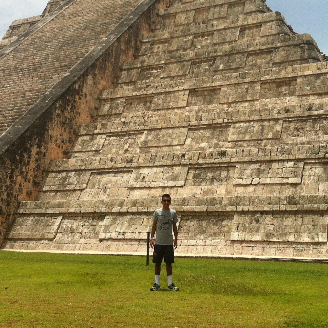 josemario_33's profile picture. Administración de Empresas TEC