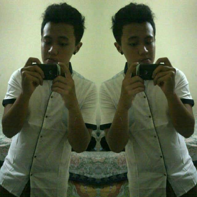 Forever Young ∞ • @SiauwTanMei• Football is my PASSION !•#HalaMadrid \m/