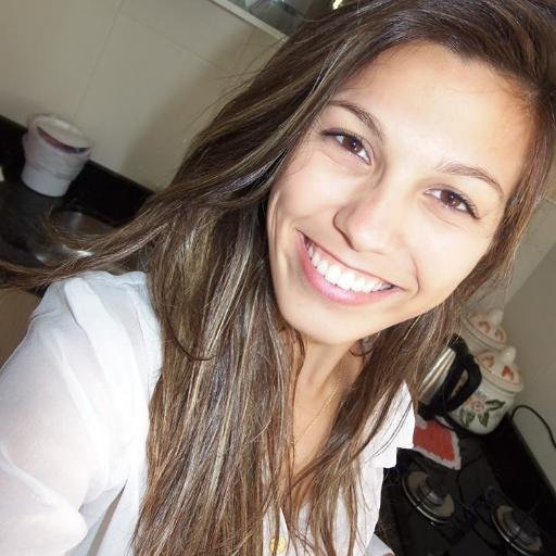 Não quero, nem espero me acostumar a desistir, em quanto houver amor.