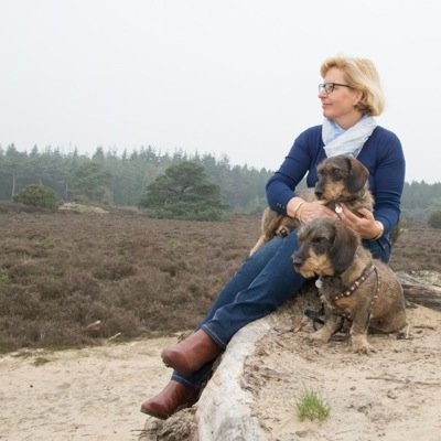 Mille-Pattes:gedreven HSP begeleider, coach, teambuilder, hooggevoelig, enthousiast,organisator,betrokken,gek op teckels,boxers& paarden
