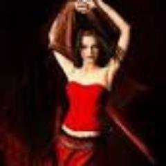 Santa, pero no virgen. Histérica, pero no boluda. Informada y critica. Amo y sufro Pilar.