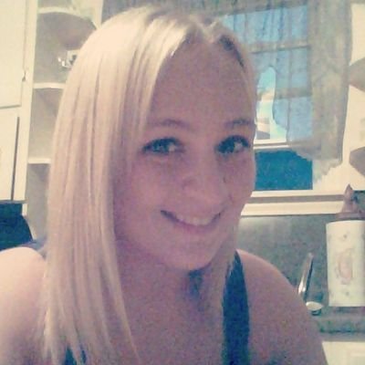 kaylaj1515's profile picture. 