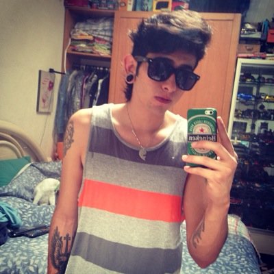 Soy loco!! Si asi me conociste bien y si te agrada sino a chingar a su madre xD !!