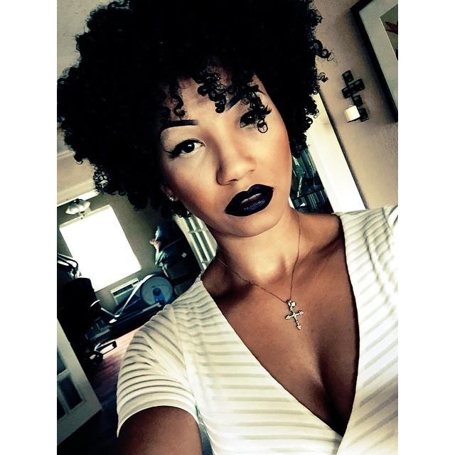 DJ7203's profile picture. Professional make-up arist