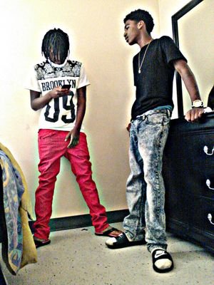 nigga mad because a young nigga getting hood rich so fuck with a young nigga  squad shit (cmb_HotBoys)