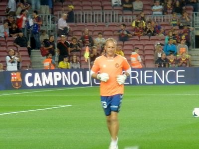 Profesor de Educacion Física. Entrenador Nacional de Futbol.Curso Especialista Porteros de Futbol (R.F.E.F).Entrenador del Centro Tecnificación de Porteros FCYL