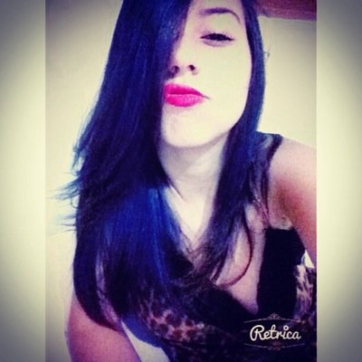 Ela tem 15, marra de 21, disposição de 65 e quando faz birra, parece que tem 5.