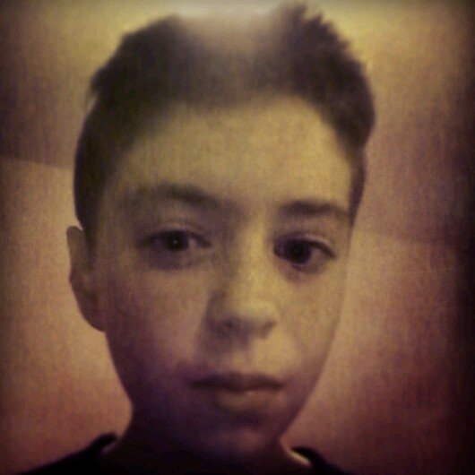 My names Rhys, I'm age 13, I play xbox, follow me and I follow back