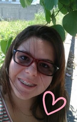 A vida é bonita justamente por ser inacabada. A metade que falta, o detalhe que ainda não alcançamos, o objetivo que ainda está pela metade....