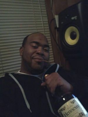 Independent Artist Working