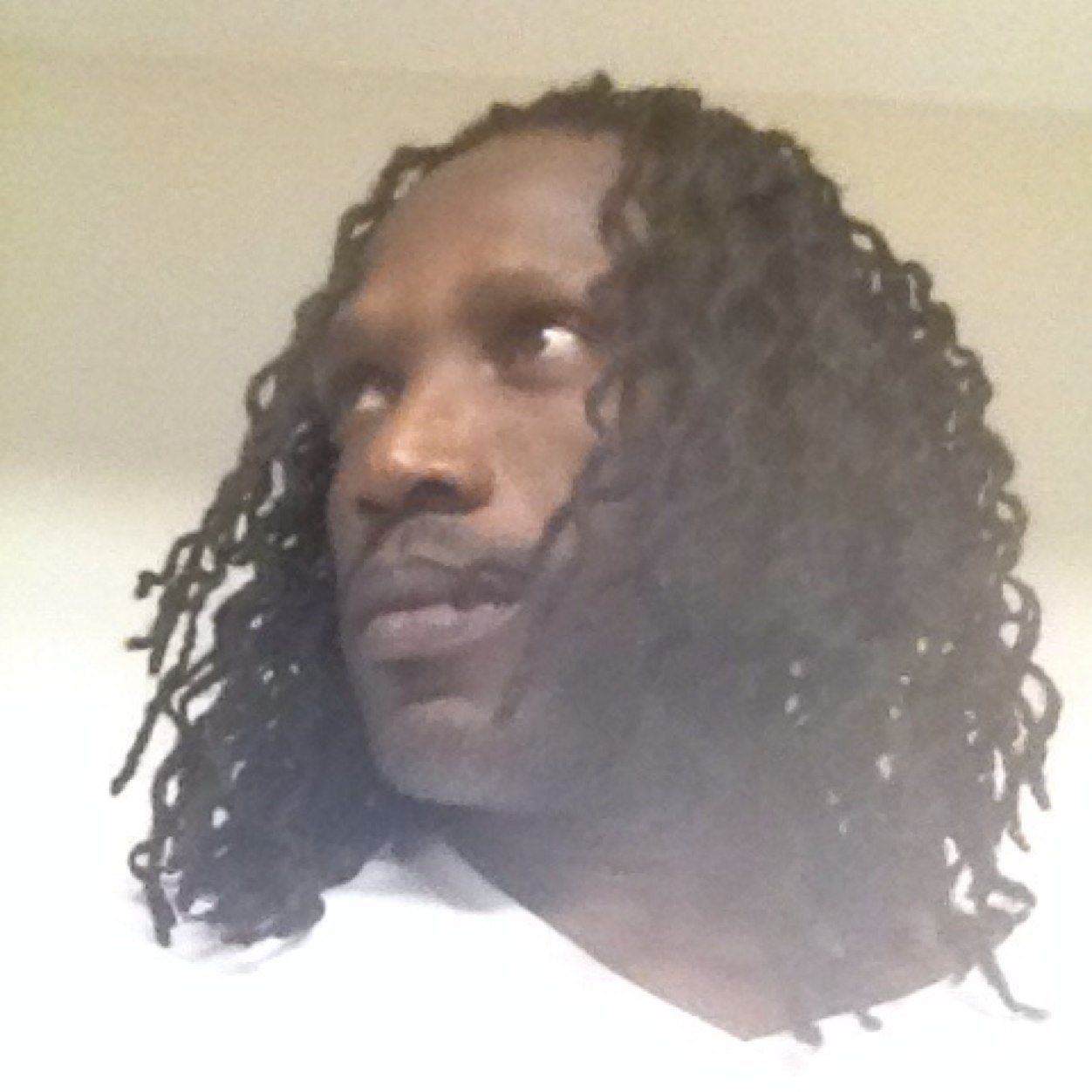 Chevy Miller - Reggae Entertainer/Singer, contact : relliment@gmail.com https://t.co/NTUcdOTAPI, instagram @chevymiller.relliment @chevymillermusic