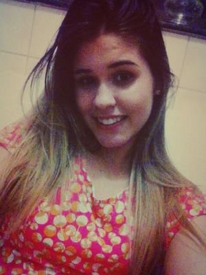 “Aumente o som do teu riso.”