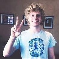 Hi,i'm tate.i'm dead ,wanna hook up?