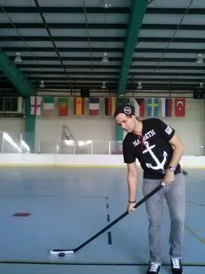 Himynameissean's profile picture. 35% water, 60% talent, and 5% The Cool