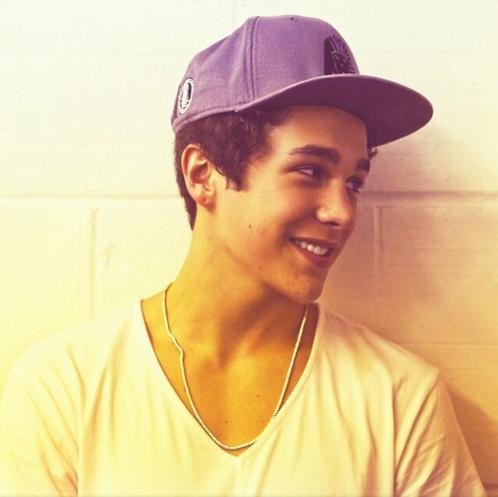 Primer y Único Fan Club del cantante @AustinMahone en Uruguay desde el 14/08/11. Consigue #TheSecret en todas las disquerías. Austin nos sigue