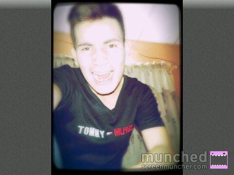 KronicaSpace_'s profile picture. El Futbol es la sangre en mis venas.Y la musica en mi corazon♥