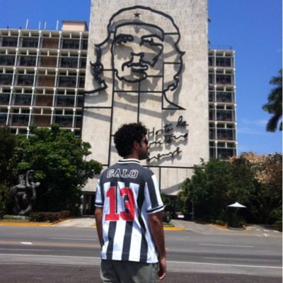 Atleticano, cervejeiro, viajante e antifascista. Rock’n’Roll e #GALO na veia!