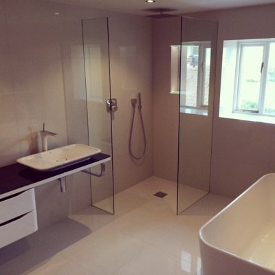High end bathroom/wetroom specialist all aspects of tiling covered chrissmith.tiling@gmail.com