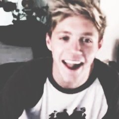 niaIIsyay's profile picture. 