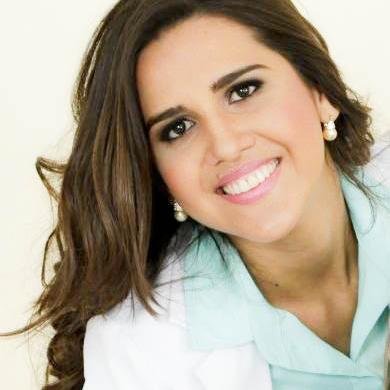 Brasileira, 22 anos, futura enfermeira.