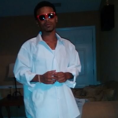 SmokerSection86's profile picture. CEO of Unique Visionz #WeHustleDifferent