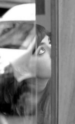 garaziabrisketa's profile picture. Txikiak egin nahi gintuzten baina gu handiak, SORGINAK, zoragarriak gara!