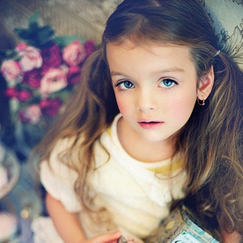 Freya , 5 years old. I love dancing and posing for pictures, but most of all I love my mummy's! //RP