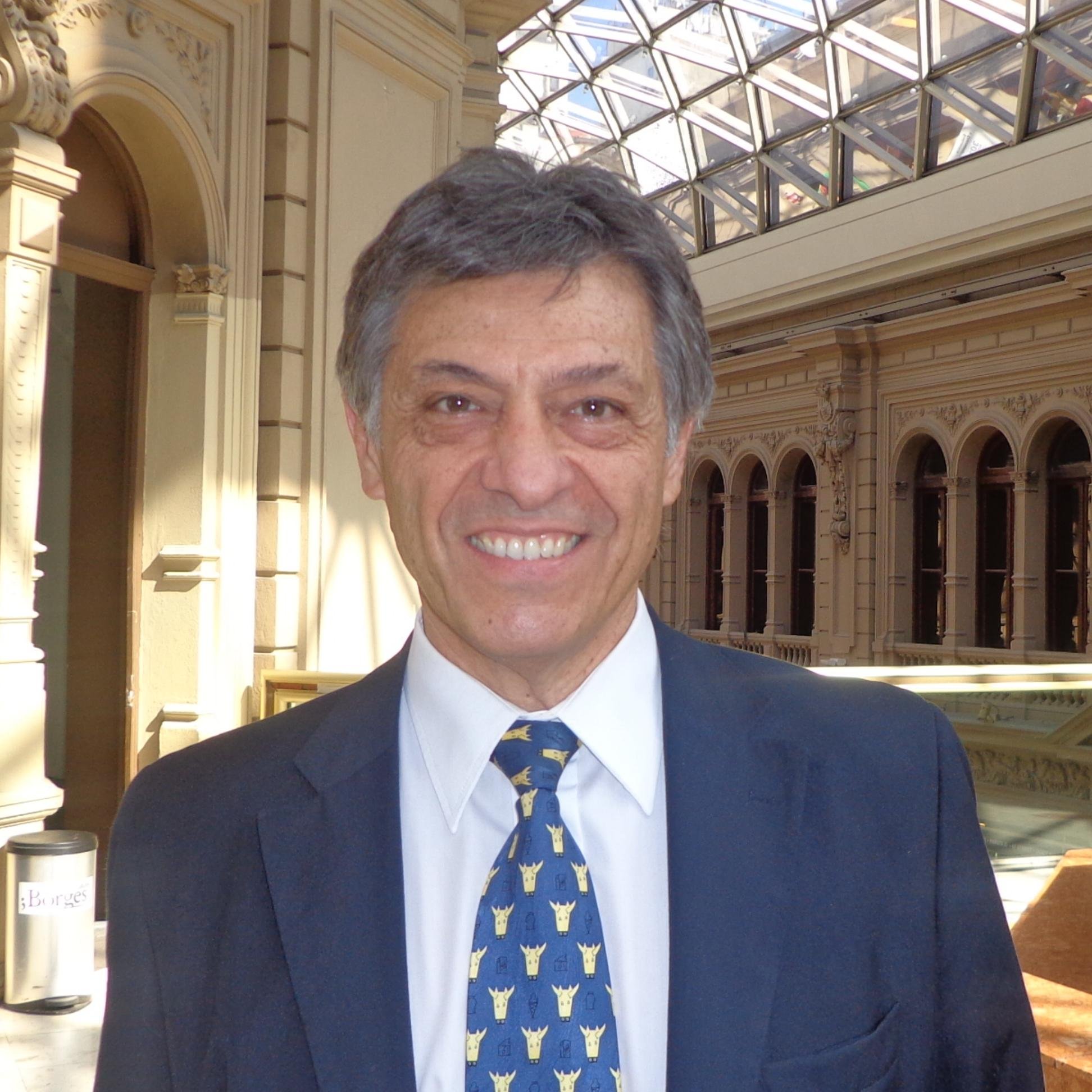 MV. Esp. Mg. Consultor en Seg. Alimentaria , Comercio Inter. de agroalimentos. Docente de Posgrados. Presidente de Iniciativa para Seg.Agroalimentaria Latam