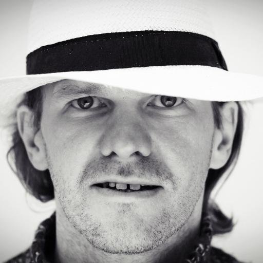 Founder/owner of Forum PiO, the largest SEO Forum in Poland.