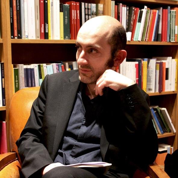 Essayiste (dernier livre: No Frexit, éditions Fayard) et économiste (prof prépa, enseignant Université Paris 1.