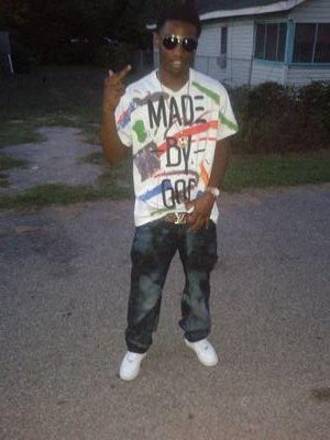 Young , Wild & Gettin It ,If Yeen Tawkin Money You Through Tawkin, #TEAM CHICAGO BULLS , COLLEGEVILLE Bitch..