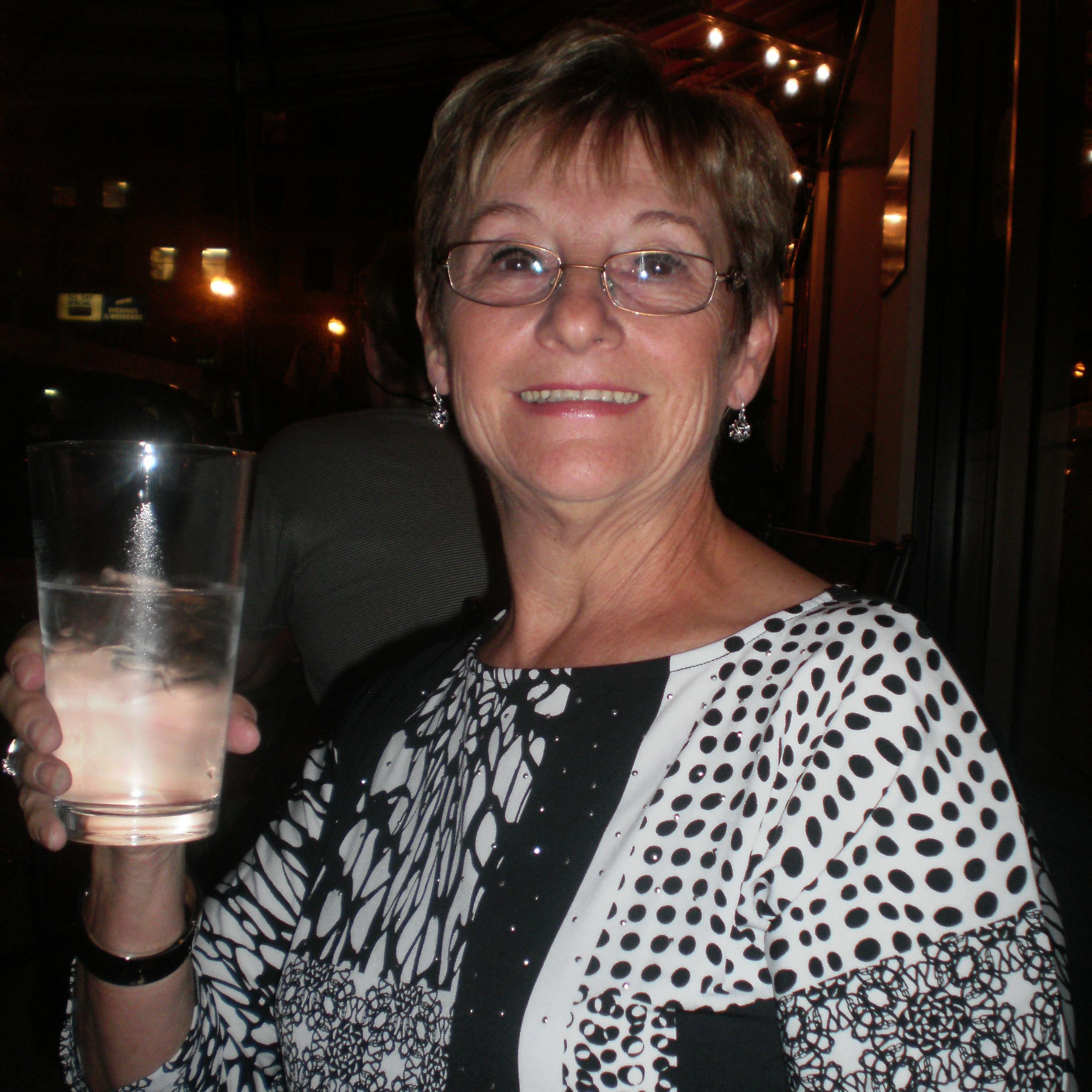 peersgirl1's profile picture. teacher, artist, musician,solo traveler , soon to add costumer.... ok!