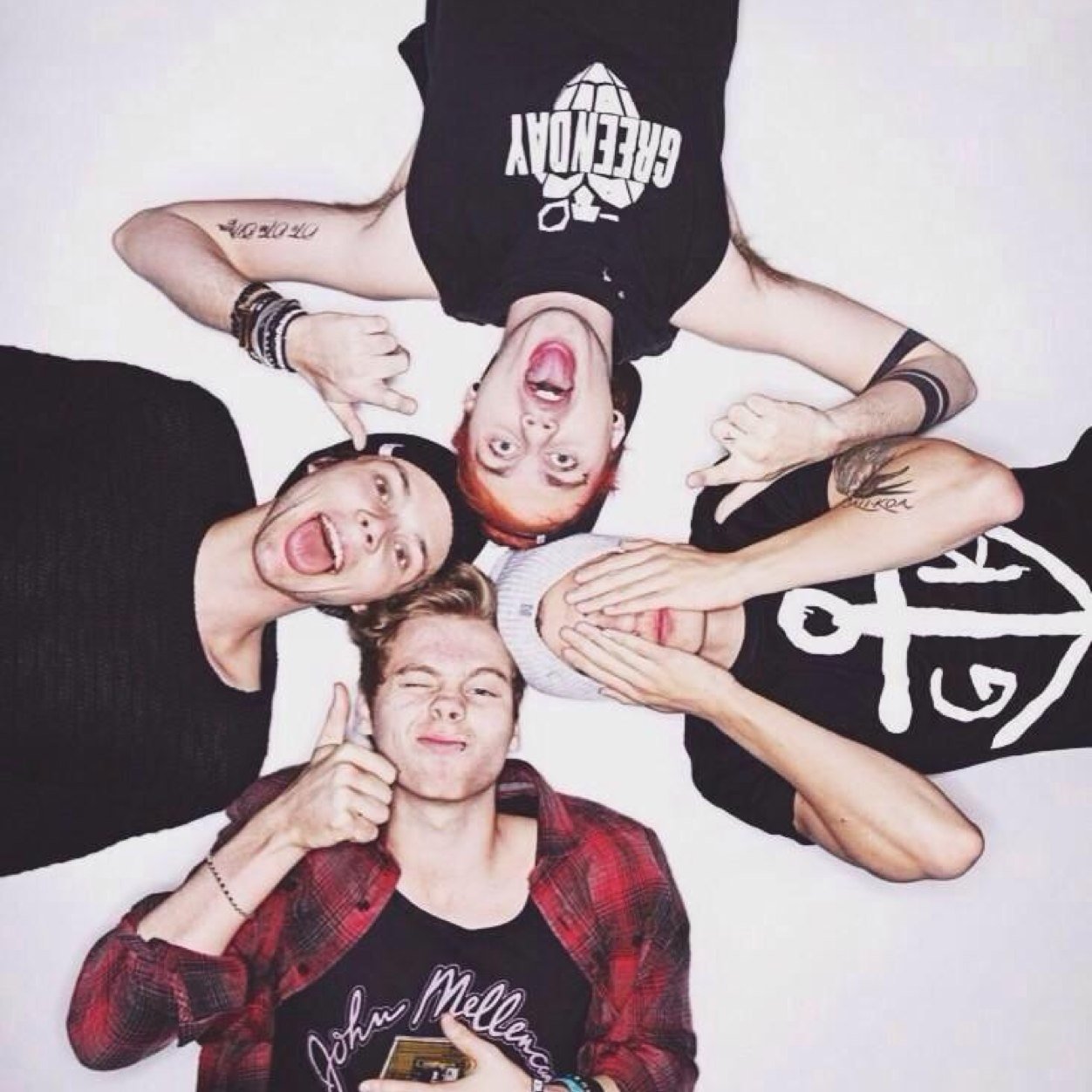 FOLLOW @unnoticedmofo or @calxmbea I FOLLOW BACK THERE!!