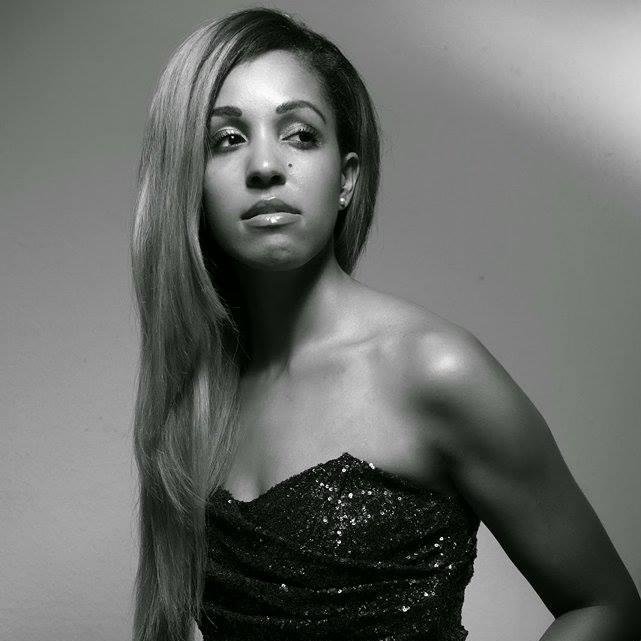 Swiss entrepreneur.Owner and founder of the fashion and lifestyle online luxury  magazine:http://t.co/yXivDAhsrw.Snapchat/ crystal_renn/instagram:crystalrenn