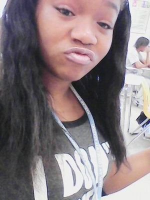 Follow me I follow back ♡♡
